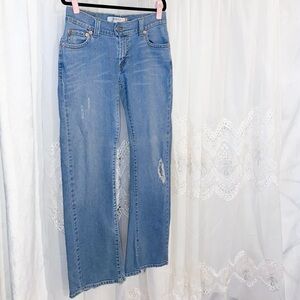 Levi's Women's Light Blue Straight Leg Jeans